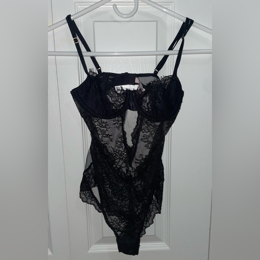 Victoria's Secret Black Lingerie NEW — size XS